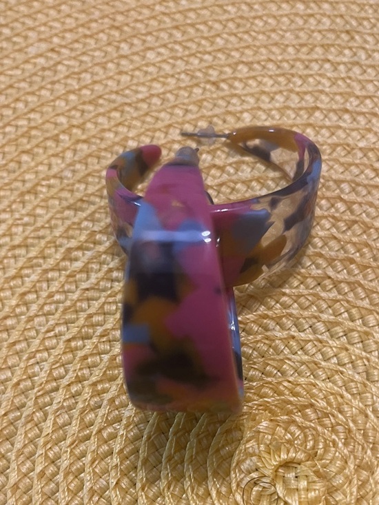 Jewelry - Multicolor Resin Hoop Earrings - Pink Pattern